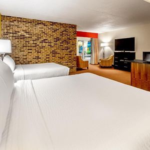 Queen Suite
